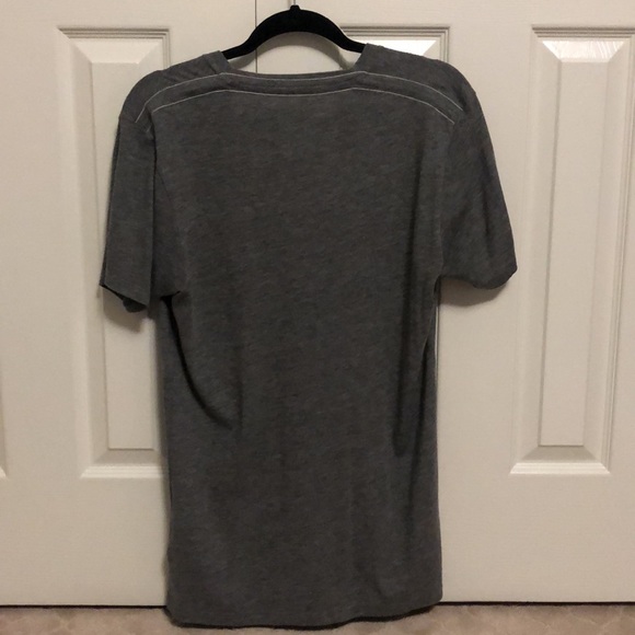 Mens True Religion Gray V Neck Shirt (Size Small) - Picture 3 of 4
